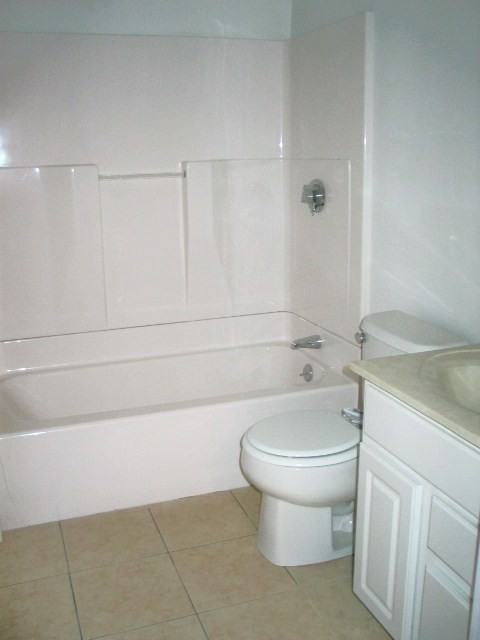 190 Chestnut St - Photo 3 of 6