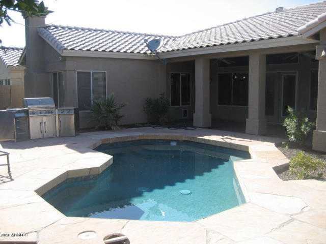 825 W Laredo Ave - Photo 2 of 13