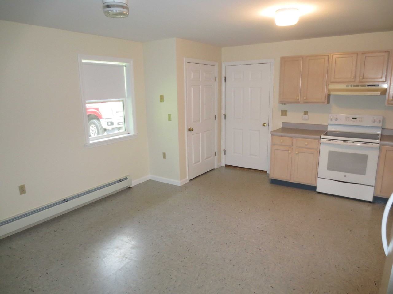 49 Overlock Rd Unit 3 - Photo 2 of 9