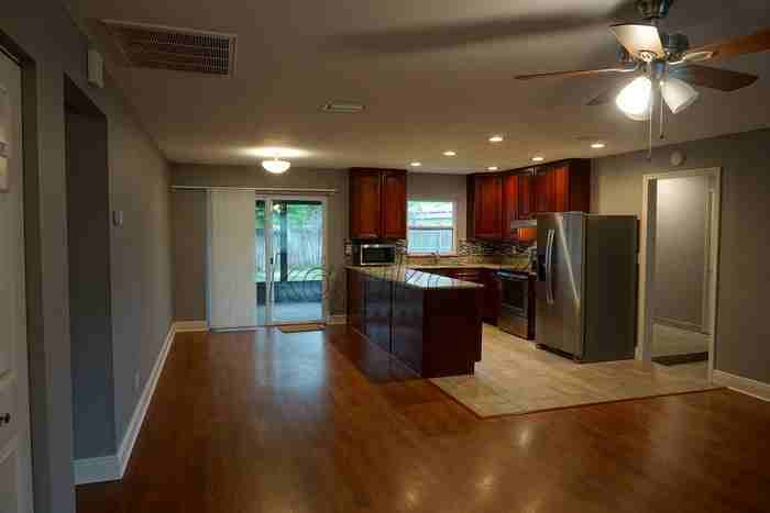 6475 Cedarbrook Drive - Photo 3 of 21