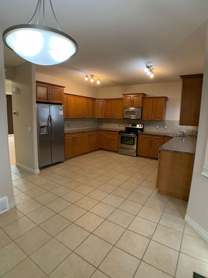 136 a Blue Jay Rd - Photo 2 of 20