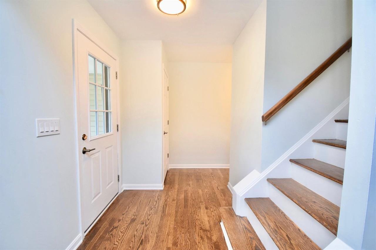 7884 Ayerdayl Lane - Photo 3 of 32