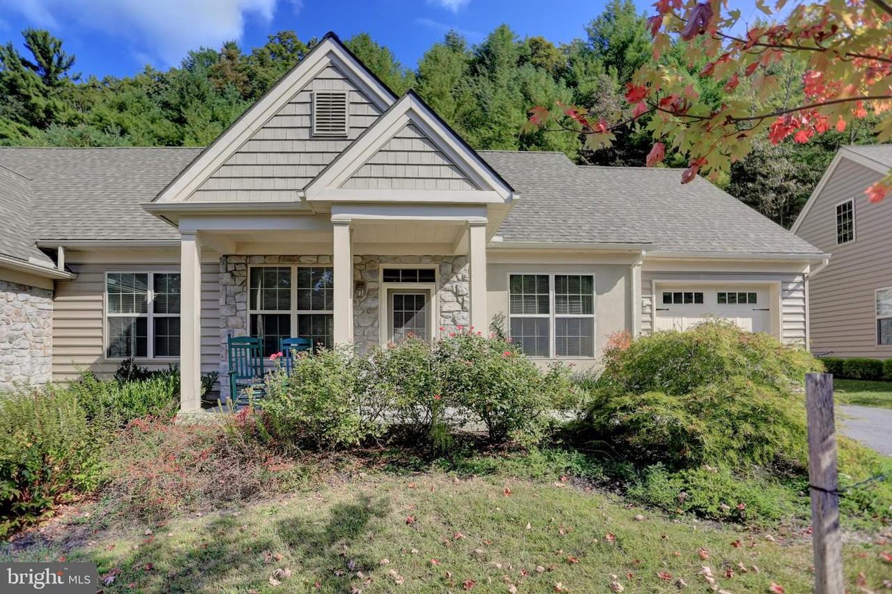 24 Stonebrook Dr - Photo 2 of 22