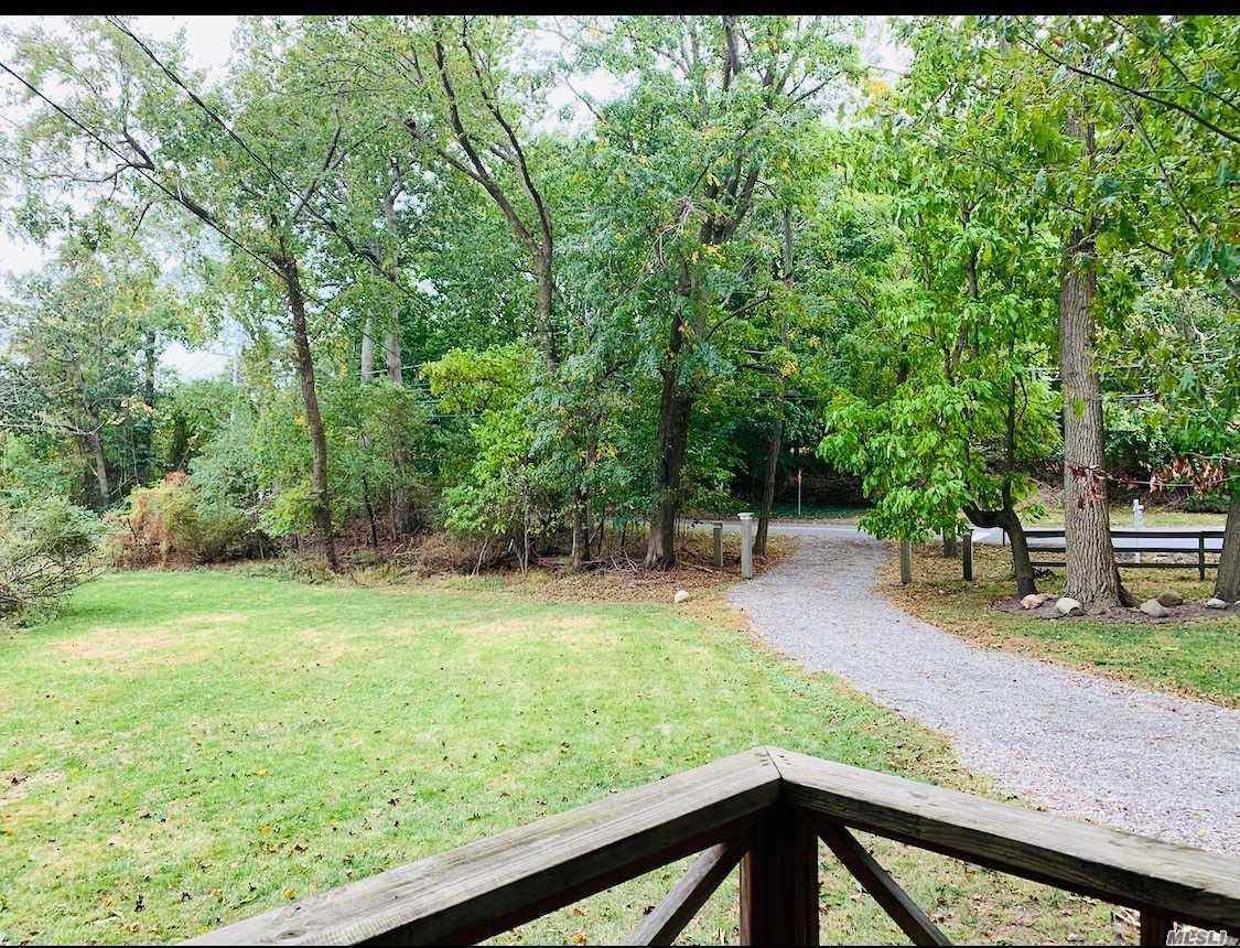 103 Old Field Rd - Photo 2 of 9