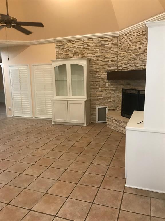 106 Hallmark Dr - Photo 3 of 21