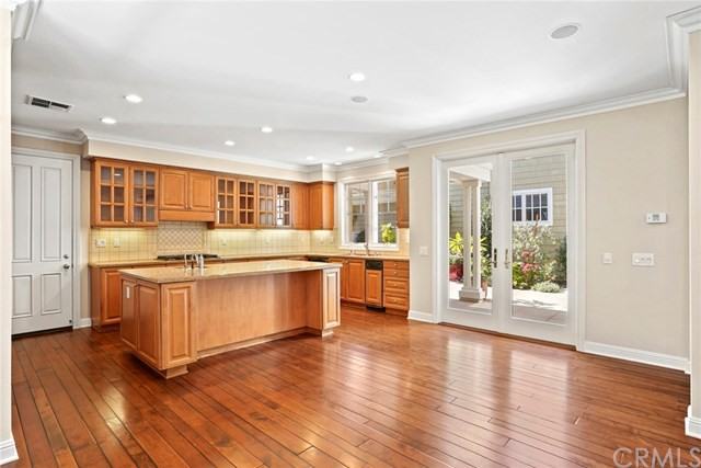 21 Spanish Bay Drive - Photo 3 of 18
