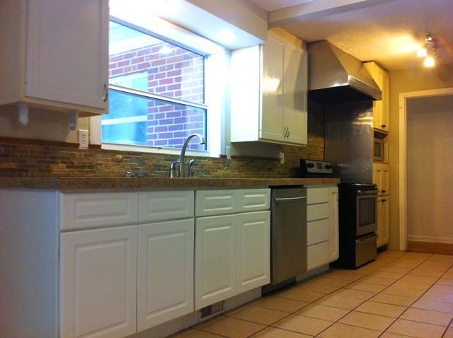 1903 Croydon Drive - Photo 3 of 18