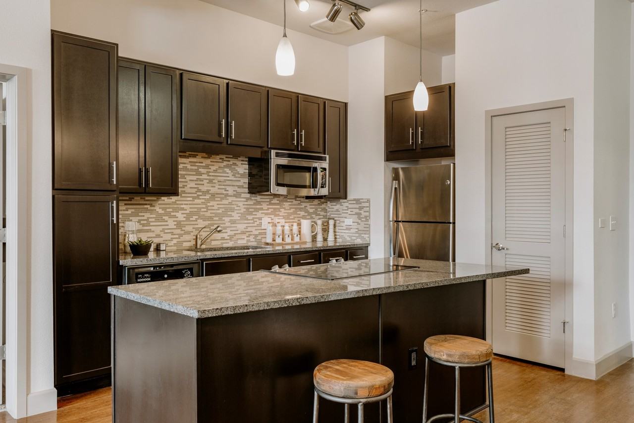 City House Apartments - Photo 3 of 30