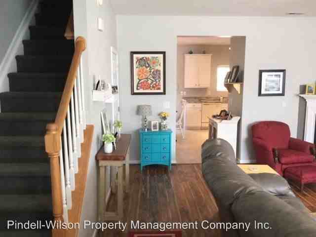 2800 Gross Avenue - Photo 2 of 10