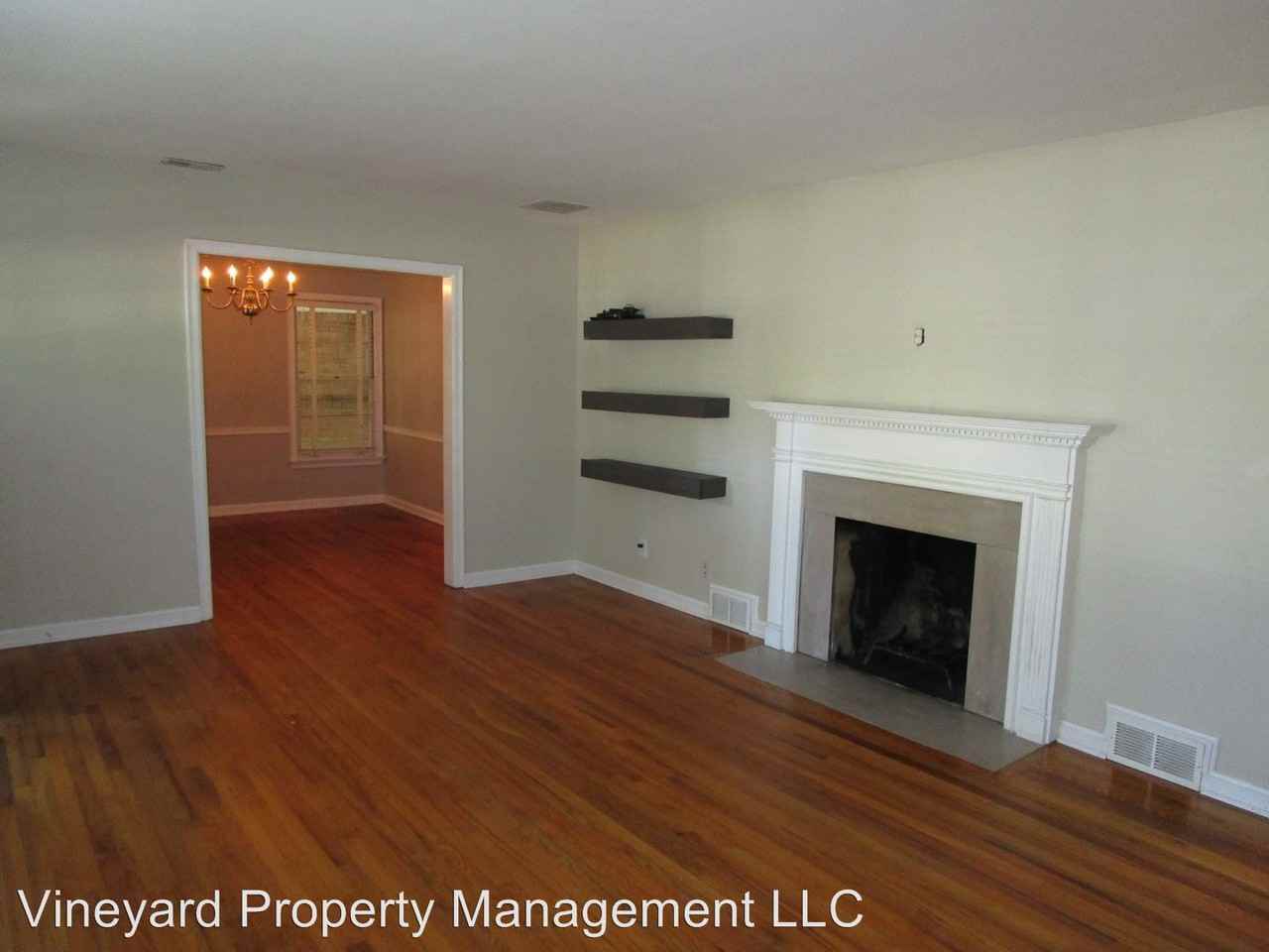 3360 Mathieson Dr Ne - Photo 2 of 16