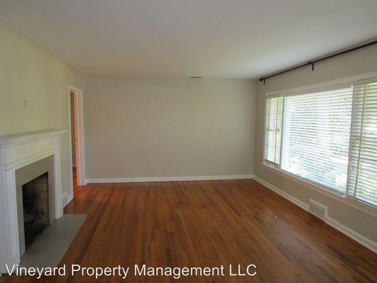 3360 Mathieson Dr Ne - Photo 3 of 16