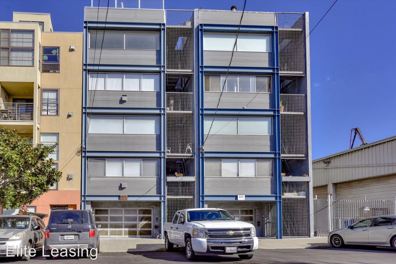 685 Tennessee St - Photo 2 of 18