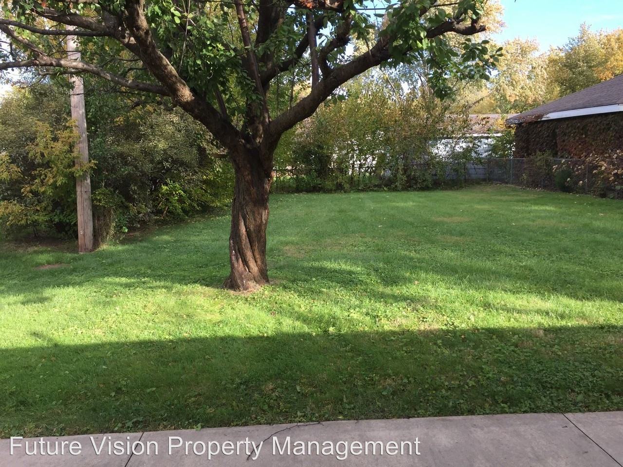 913 Curtis Ave - Photo 2 of 14