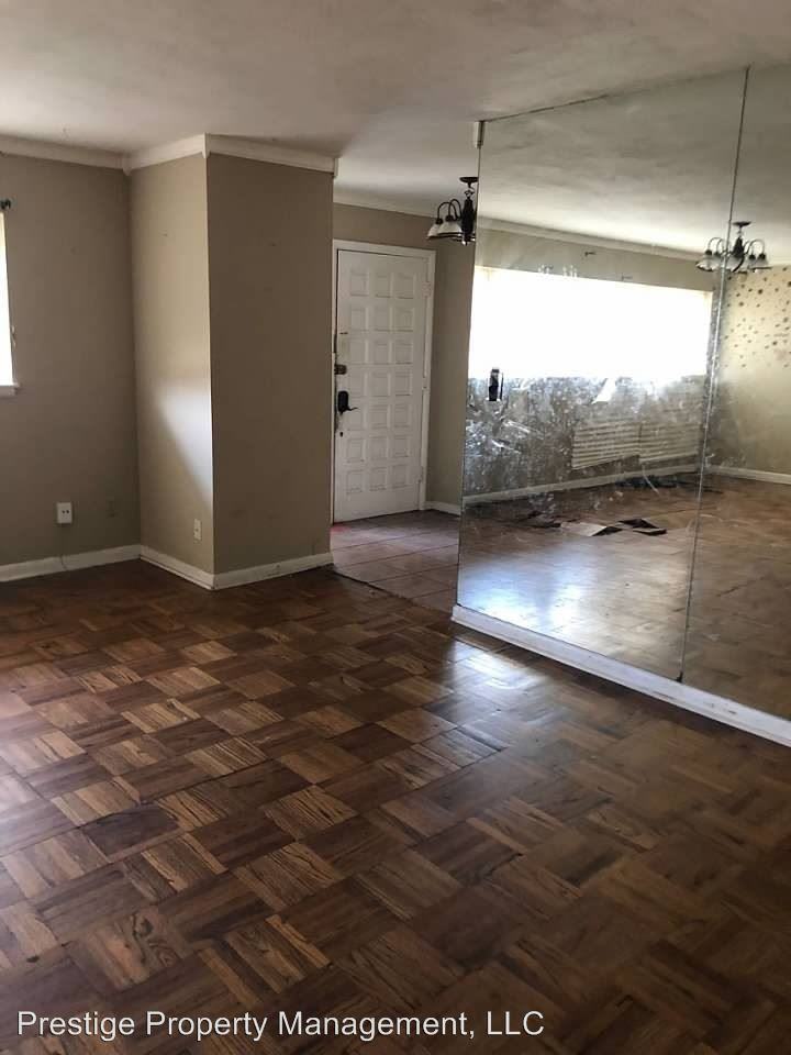 3228 Nw 63rd St - Photo 2 of 15