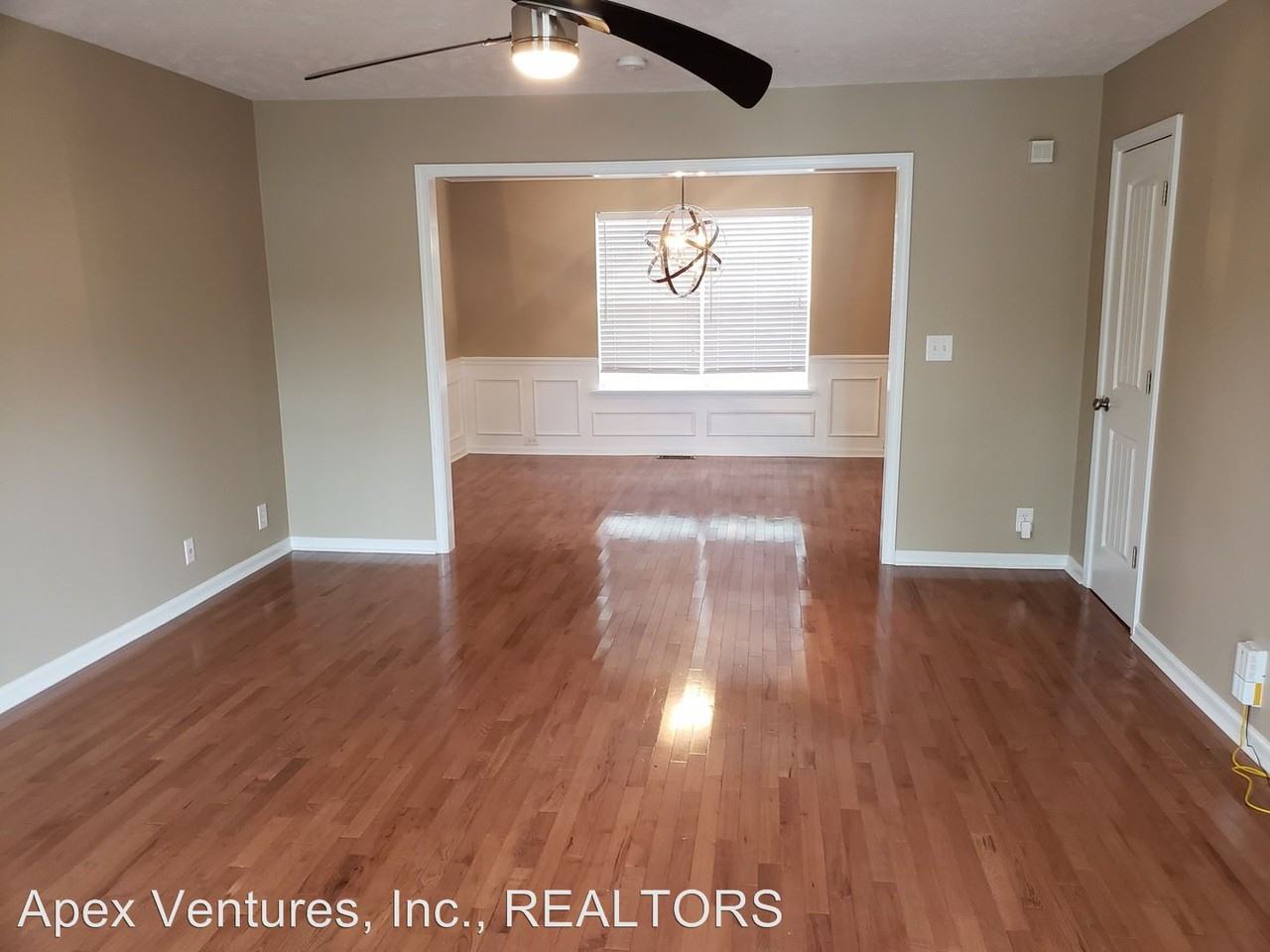 1524 Bridge Crest Dr - Photo 2 of 17