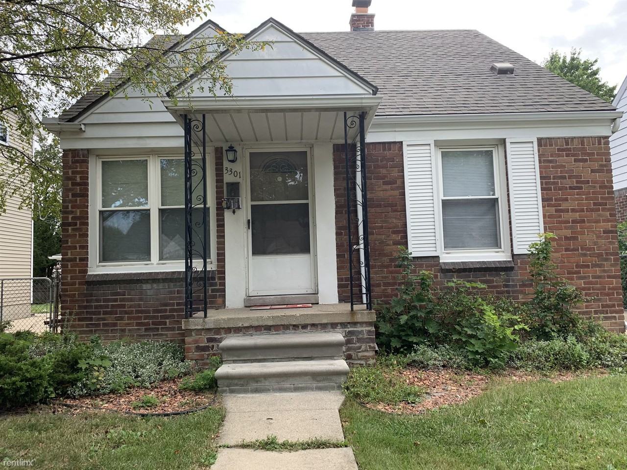 3301 Dallas St - Photo 2 of 16
