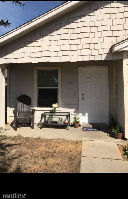 11811 Mohawk Dr - Photo 2 of 13