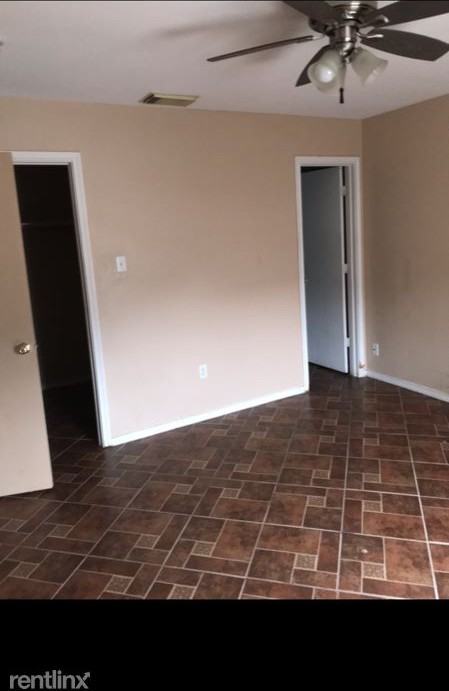 11811 Mohawk Dr - Photo 3 of 13