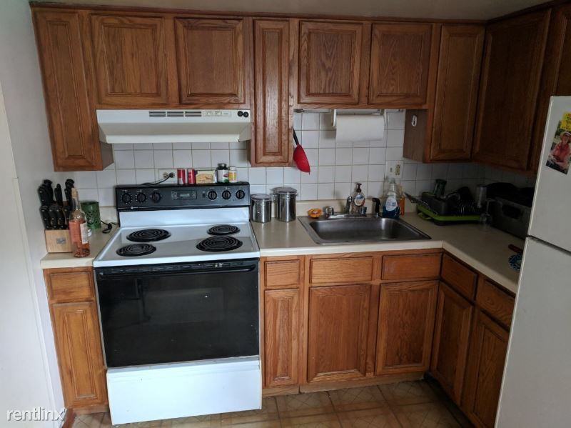 9461 Maple Drive 1a - Photo 3 of 7