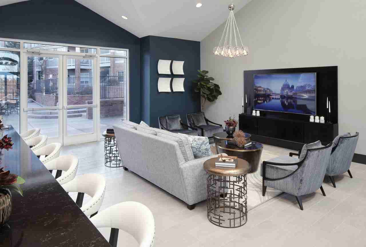 Carriage Place - Photo 7 of 29