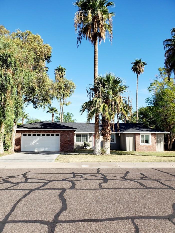 3924 East Desert Cove Avenue - Photo 2 of 17