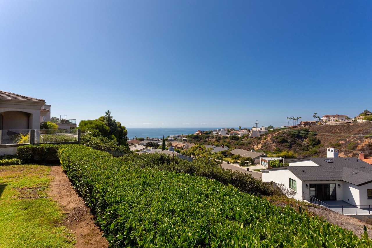 1634 Via Corona - Photo 2 of 26