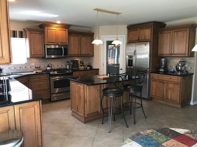 2631 Cadbury - Photo 3 of 31