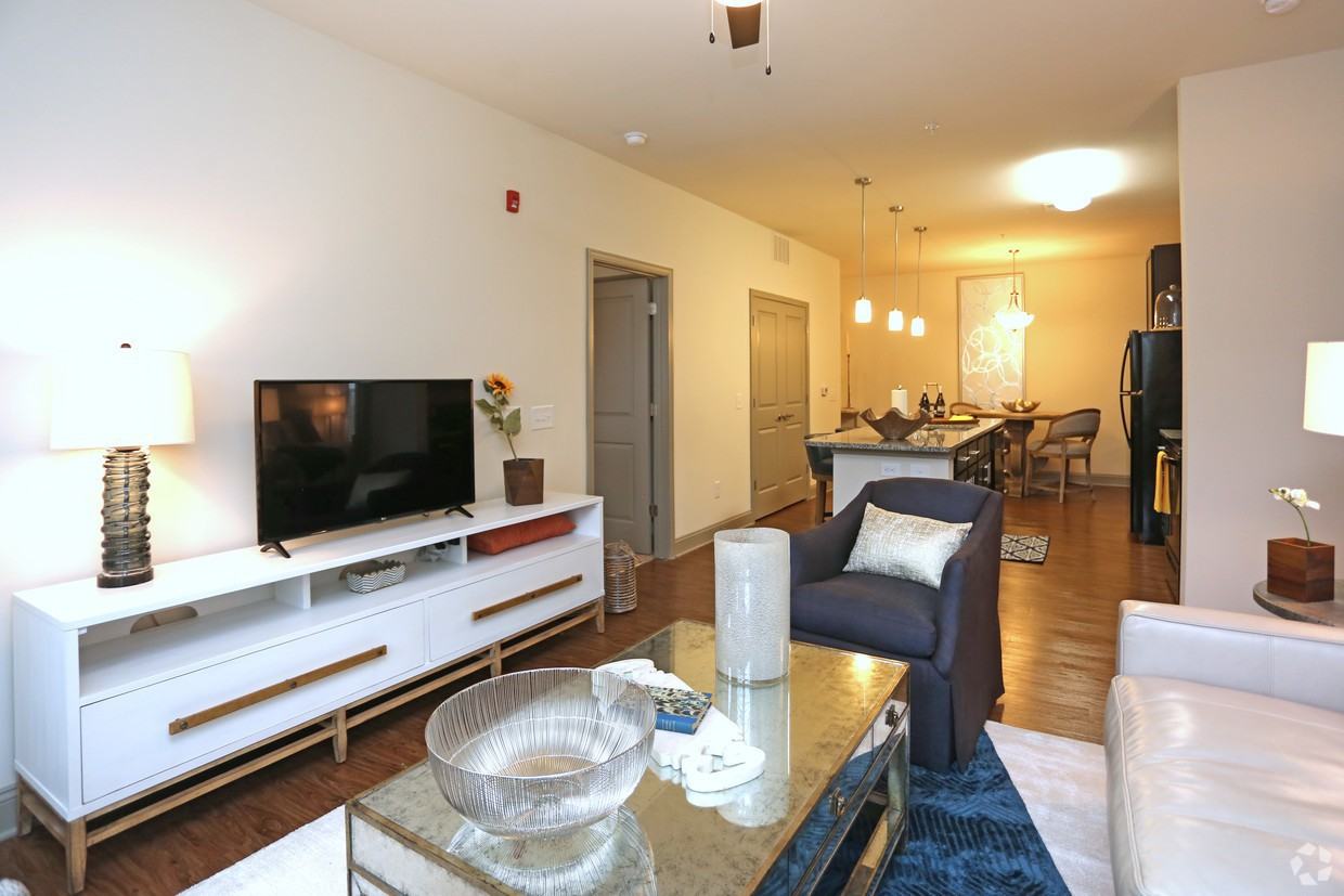 Waterside Apartment Homes - Photo 3 of 8