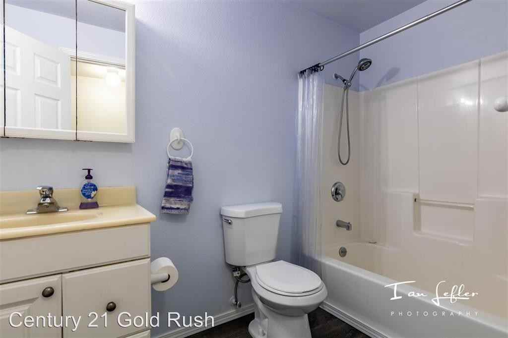 125 5th Ave E. - Photo 2 of 14