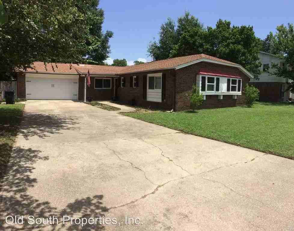 4204 Lynn Ora Drive - Photo 2 of 19