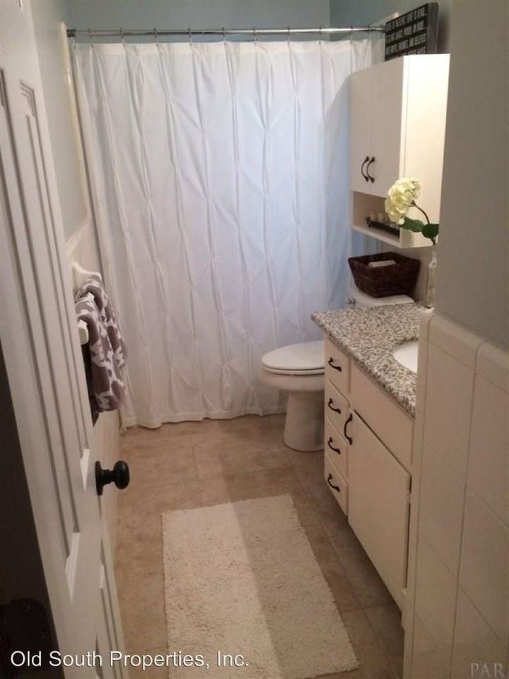 4204 Lynn Ora Drive - Photo 3 of 19