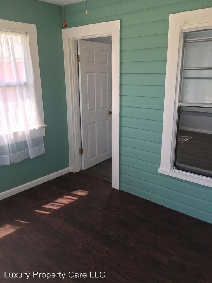 701 N. 9th Street - Photo 2 of 10