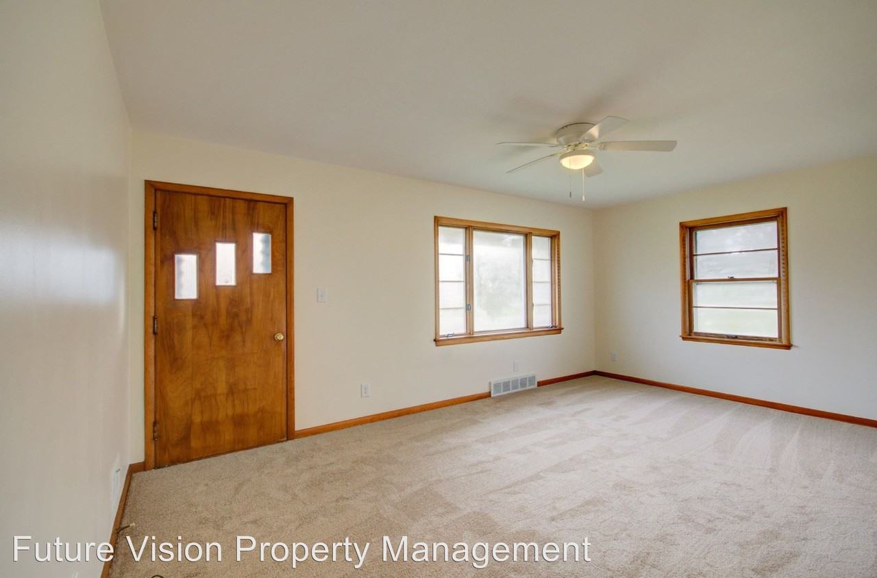 310 N 1st Ave - Photo 3 of 20