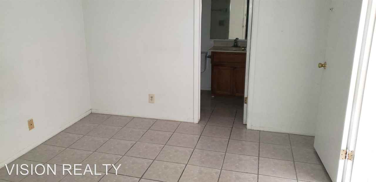 3132 Isla Morada - Photo 3 of 16