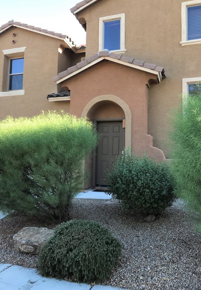 1691 W Gleaming Moon Trl - Photo 2 of 20