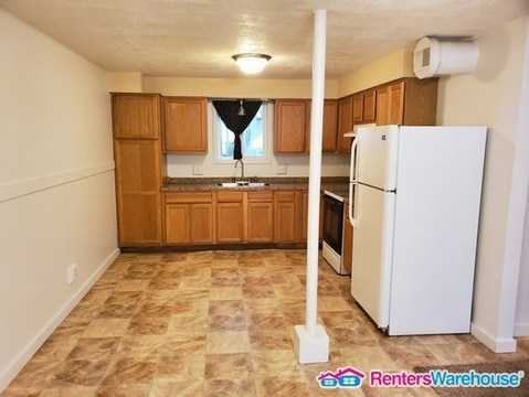 605 Mosher Ave Apt B - Photo 2 of 19