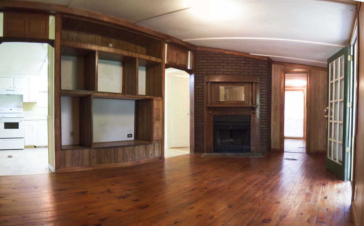 150 Marion St - Photo 2 of 10