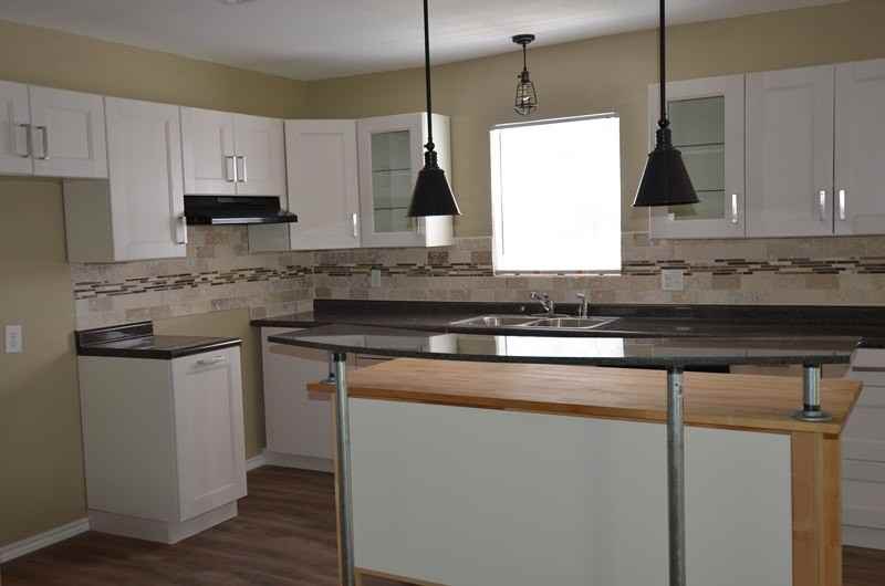 215 Parsons Ln - Photo 3 of 9