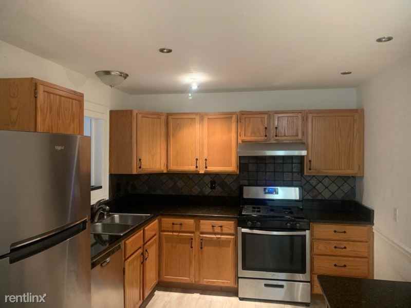 7183 Wayles Dr - Photo 2 of 15