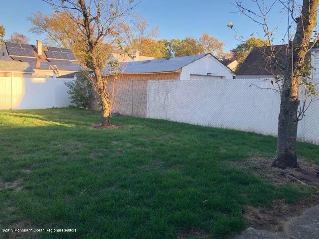 14 Eisenhower Drive - Photo 2 of 20