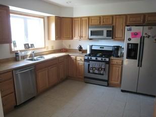 215 Edmund St - Photo 2 of 9