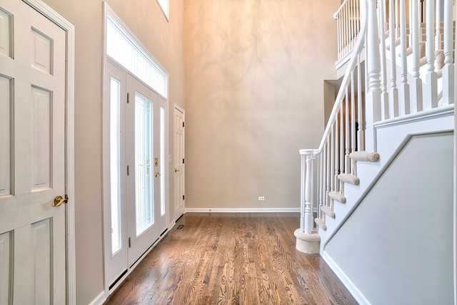 1824 Baybrook - Photo 3 of 34