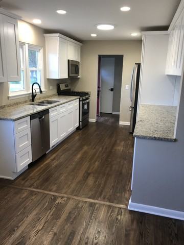 304 Sycamore - Photo 2 of 15