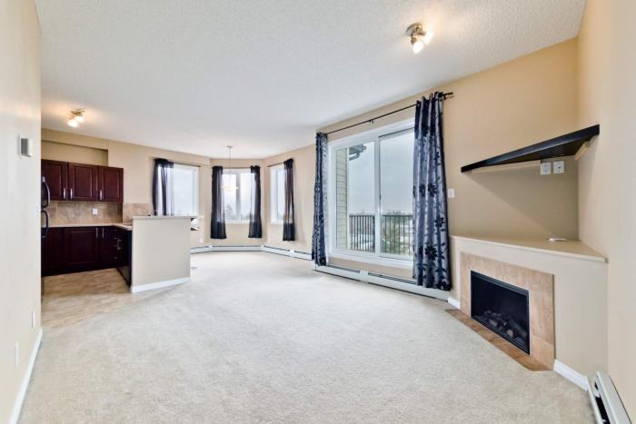 1727 Bella Casa - Photo 3 of 8