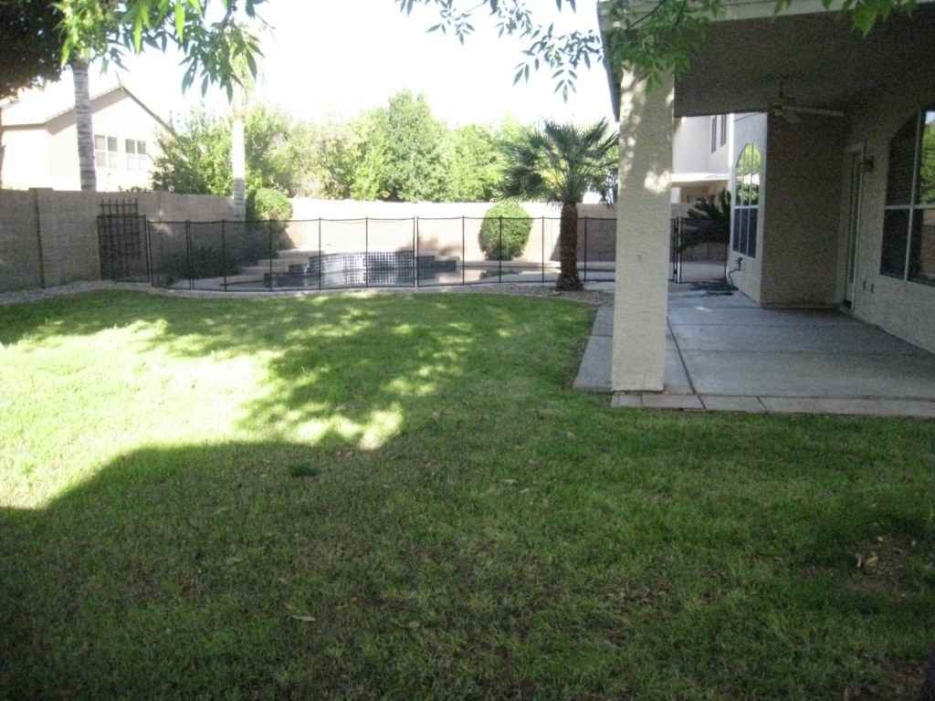 644 W Meseto Ave - Photo 2 of 15