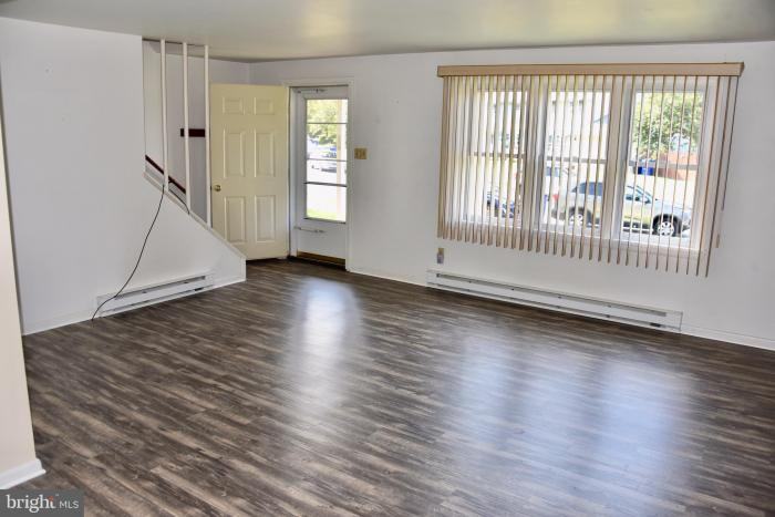 125 S Wayne Street - Photo 3 of 18