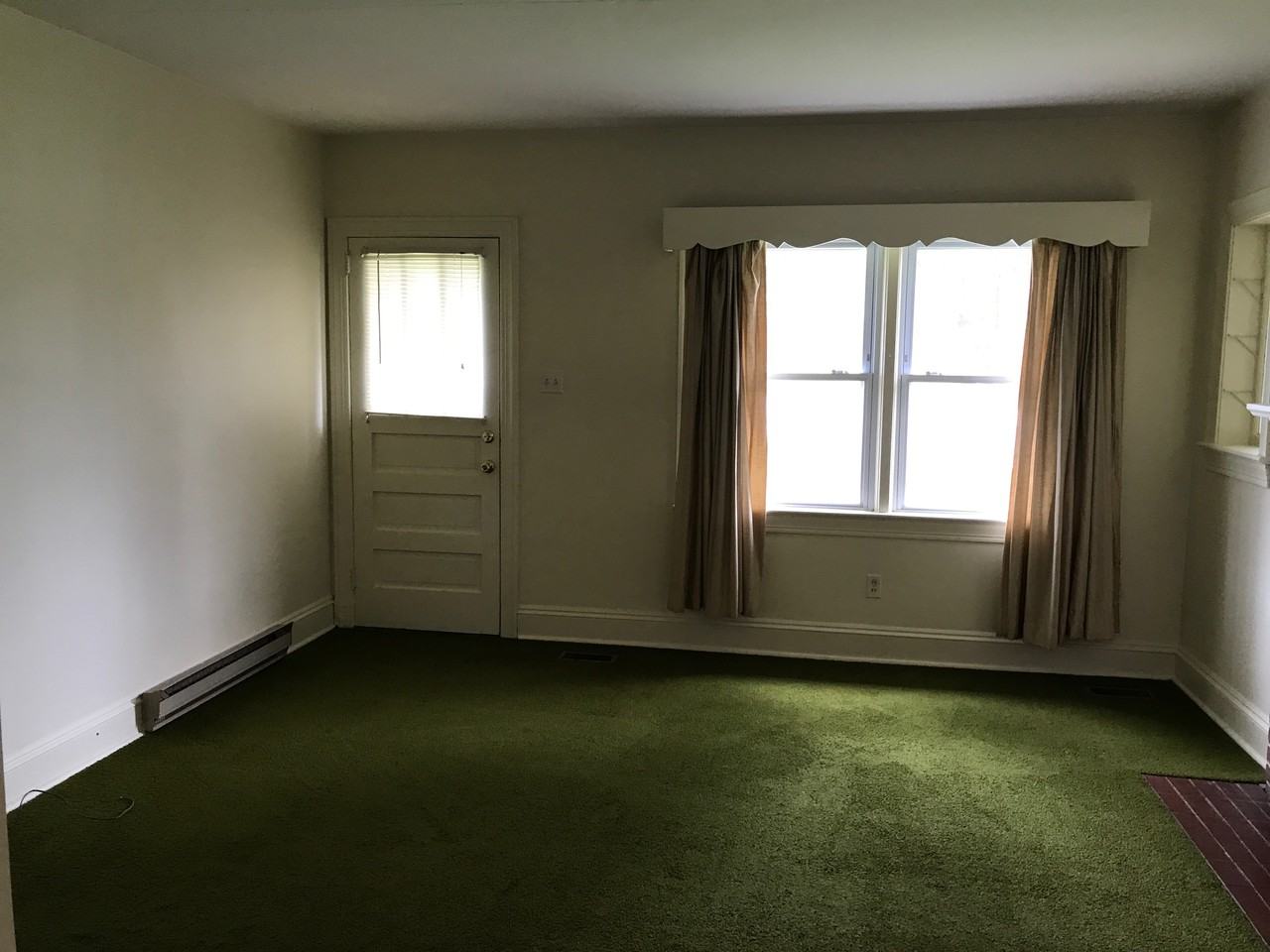 707 Julian Allsbrook Highway - Photo 2 of 9