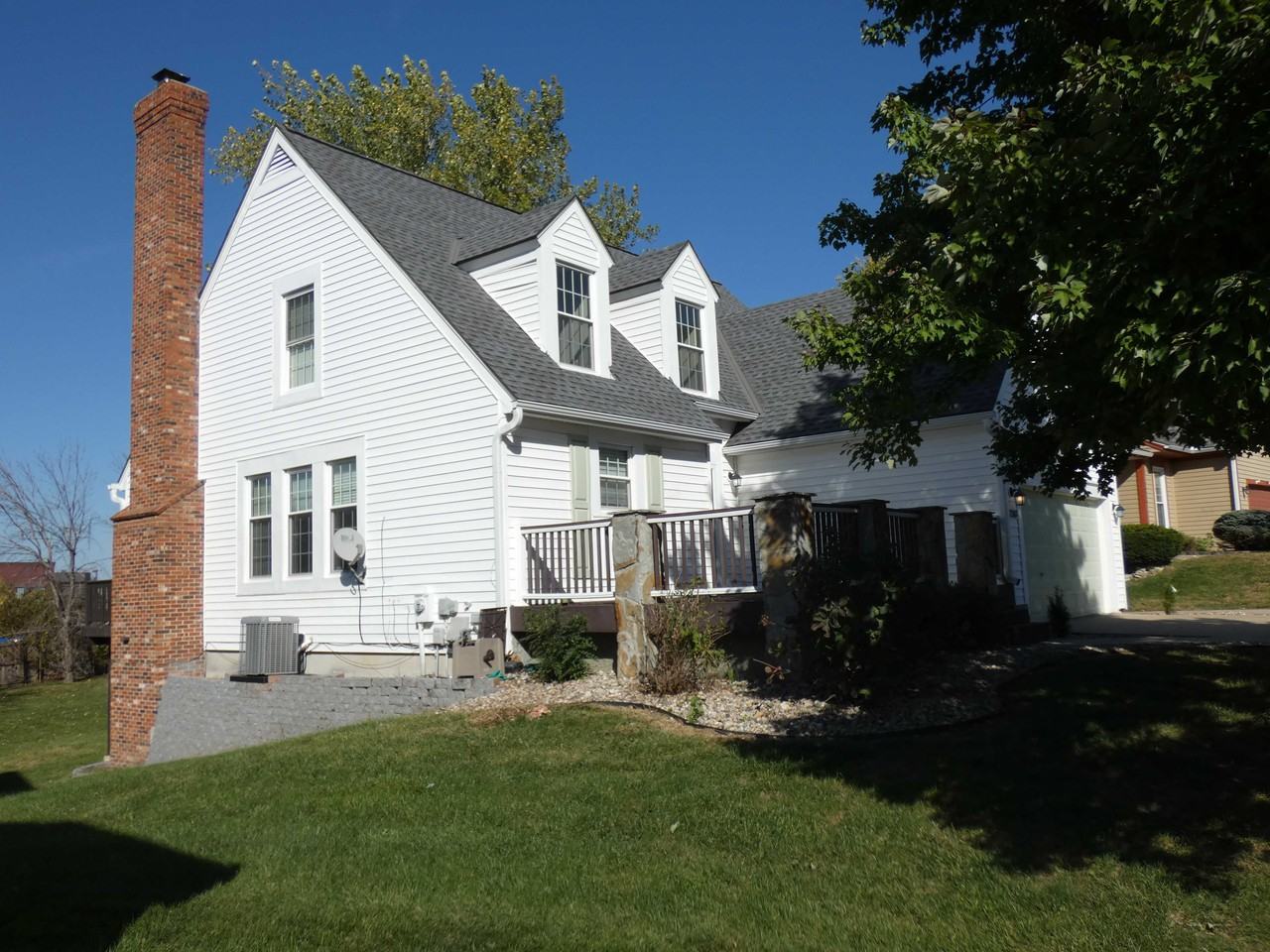 7208 Nw 85th St - Photo 2 of 10