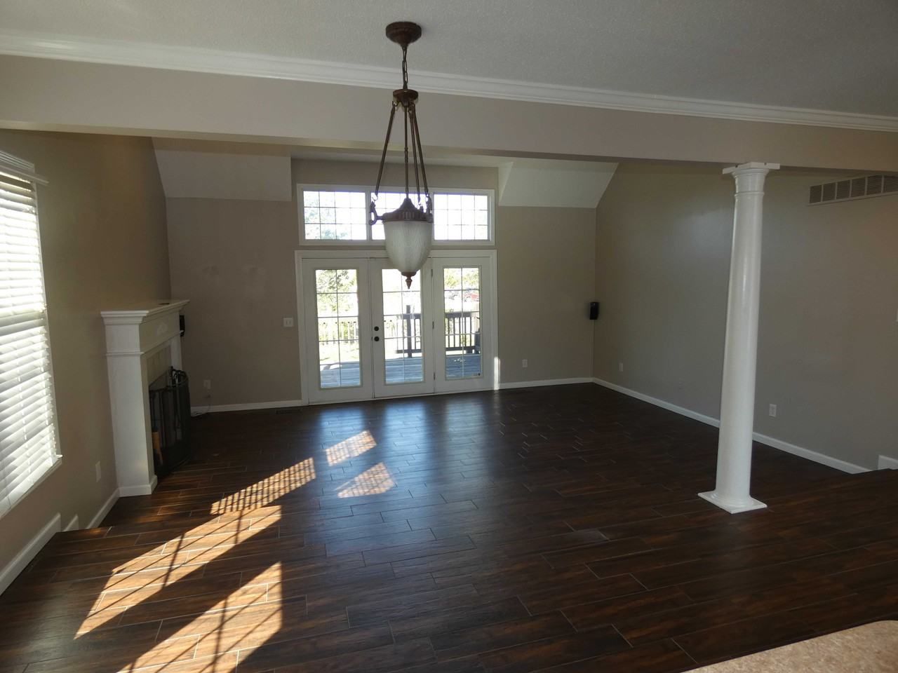 7208 Nw 85th St - Photo 3 of 10
