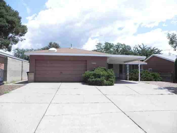 2708 Dallas Street Northeast - Photo 2 of 28